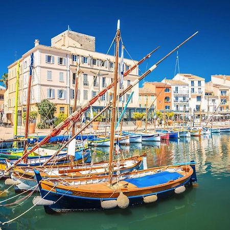 Grand T3 Lumineux Spacieux Propre, Tout Confort, Parking, Ascenseur, Emplacement Central Unique, Port-Commerces-Mer Et Plages A Pied, Location Du Samedi Au Samedi Sanary-sur-Mer Exteriör bild