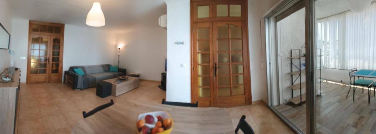 Grand T3 Lumineux Spacieux Propre, Tout Confort, Parking, Ascenseur, Emplacement Central Unique, Port-Commerces-Mer Et Plages A Pied, Location Du Samedi Au Samedi Sanary-sur-Mer Exteriör bild