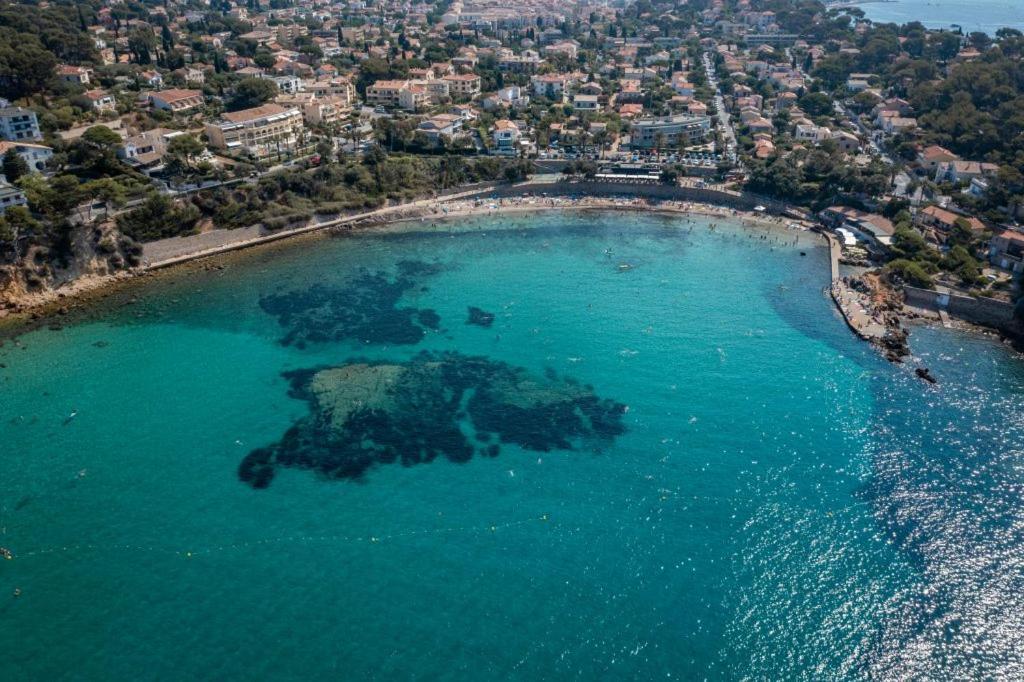 Grand T3 Lumineux Spacieux Propre, Tout Confort, Parking, Ascenseur, Emplacement Central Unique, Port-Commerces-Mer Et Plages A Pied, Location Du Samedi Au Samedi Sanary-sur-Mer Exteriör bild
